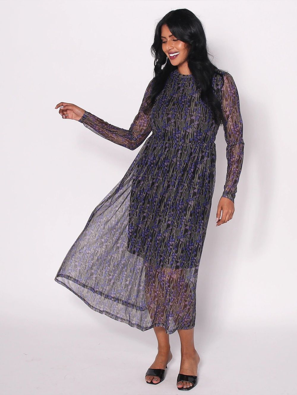 Brian Bailey Long Sleeve Floral Midi Dress in Blue and Black size XSmall